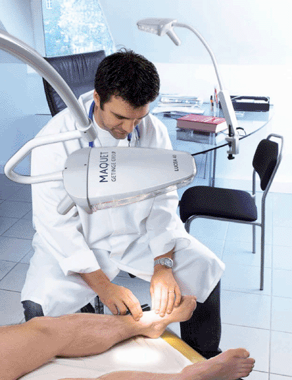 Image: The Lucea 40 LED examination light (photo courtesy Maquet).